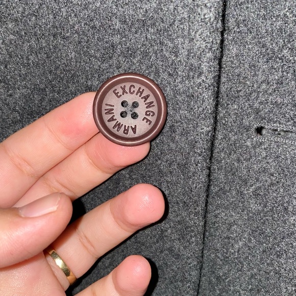 Armani - Picture 3 of 3